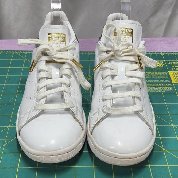 Adidas Stan Smith shiny white black snakeskin FV3422 10 - Picture 2 of 12